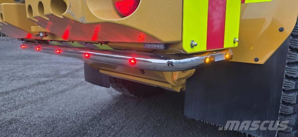 CAT 926M Фронтальні навантажувачі