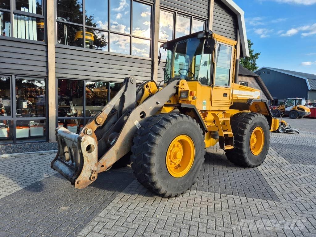 Volvo L 70 C Фронтальні навантажувачі