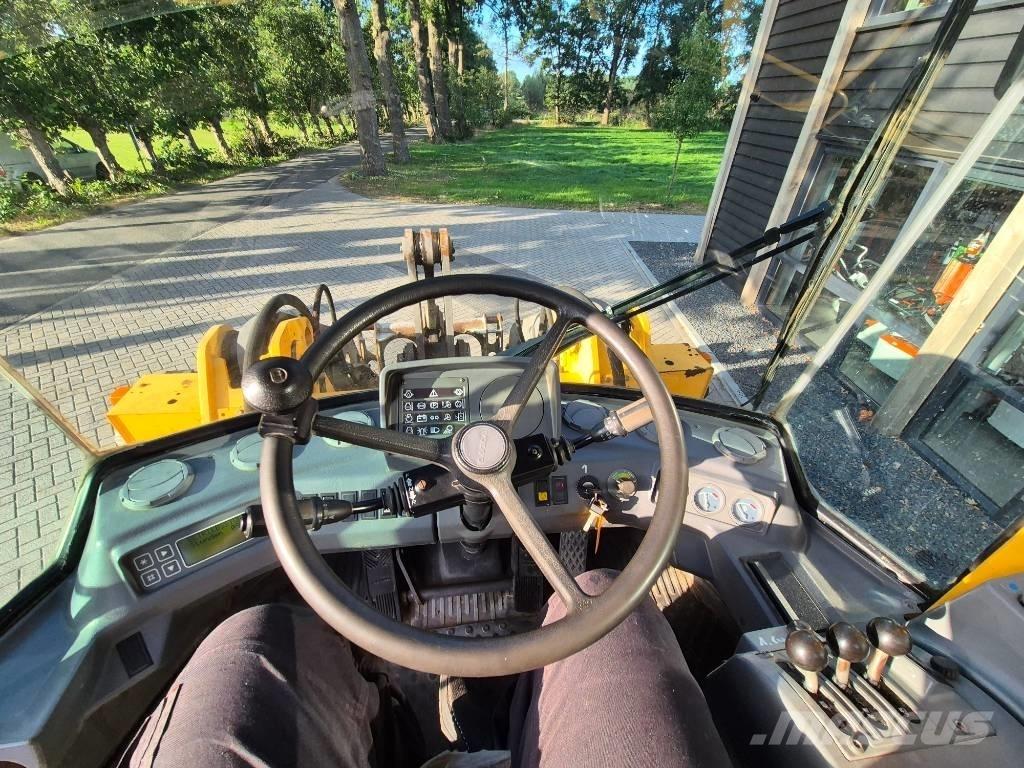 Volvo L 70 C Фронтальні навантажувачі