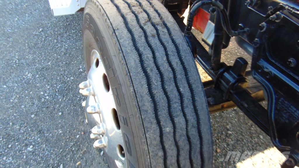 Peterbilt 389 Тягачі