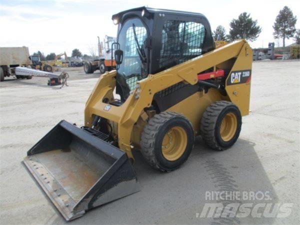CAT 236 D Міні-навантажувачі