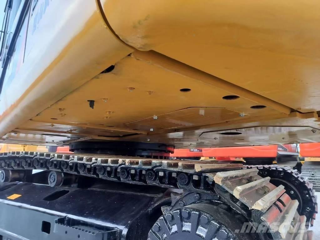 CAT 320 D2L Гусеничні екскаватори