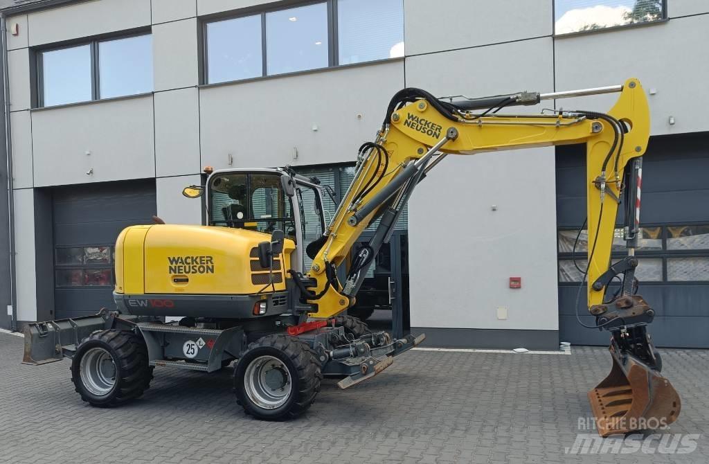 Wacker Neuson EW 100 Колісні екскаватори