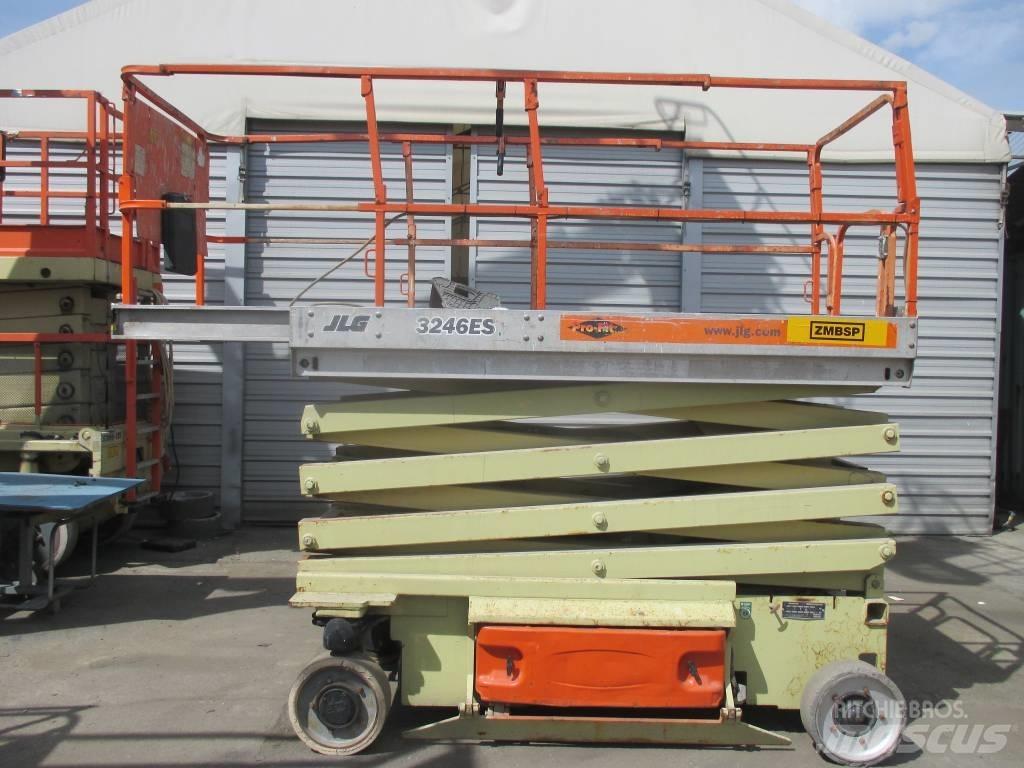 JLG 3246 ES Підйомники-ножиці