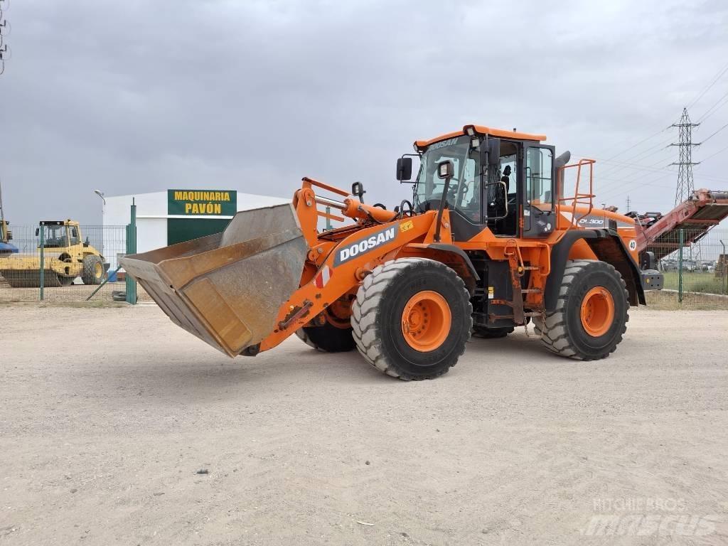 Doosan DL 300-5 Фронтальні навантажувачі