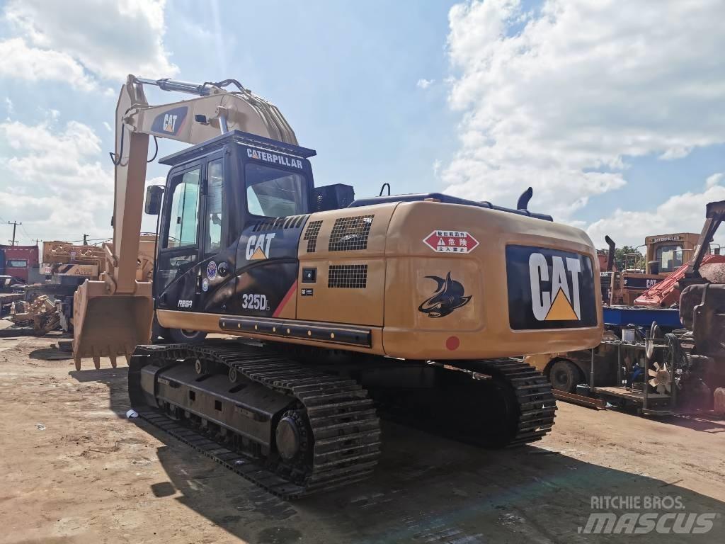 CAT 325DL Гусеничні екскаватори