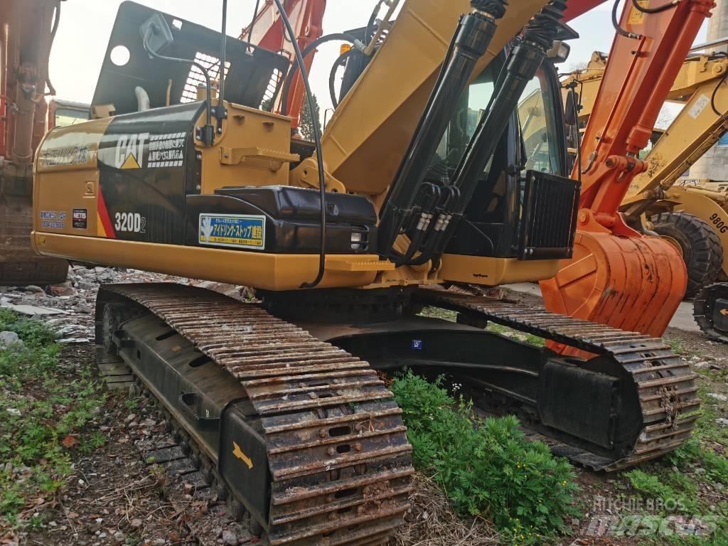 CAT 320 D2 Гусеничні екскаватори