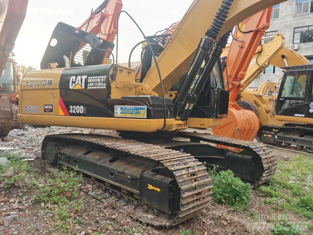 CAT 320 D2 Гусеничні екскаватори