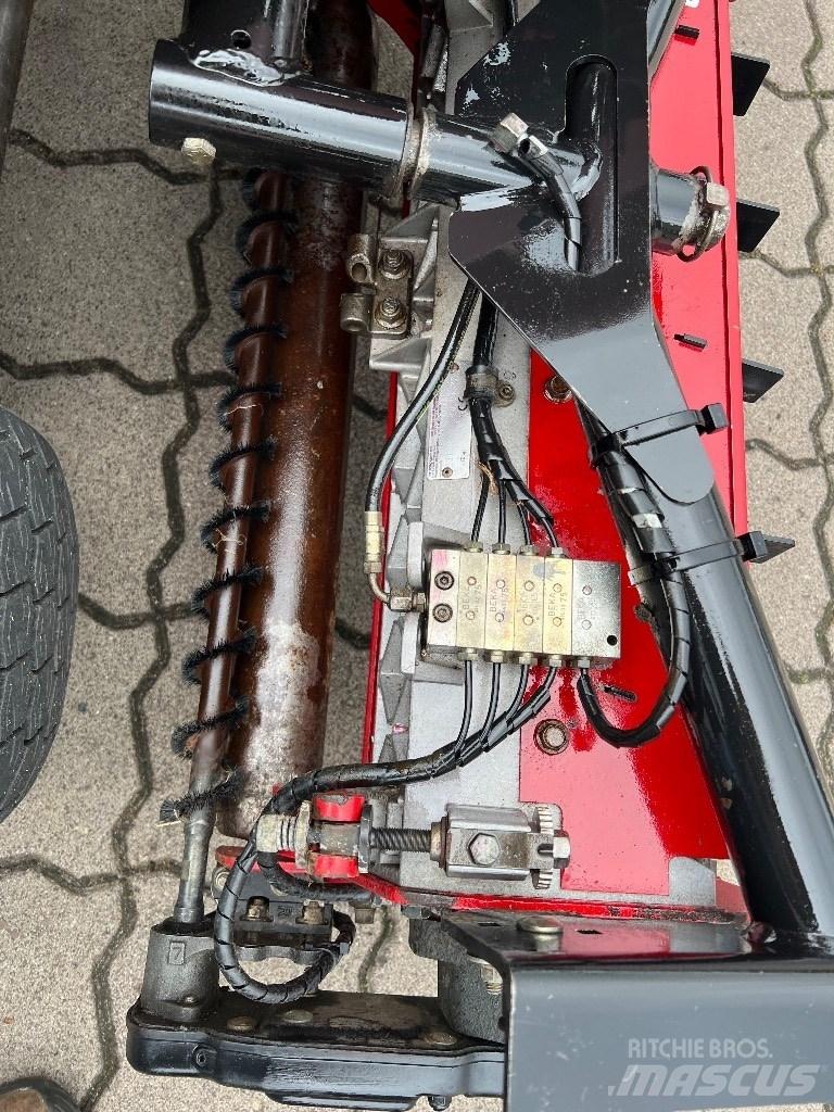 Toro Reelmaster3100D Стоячі косарки