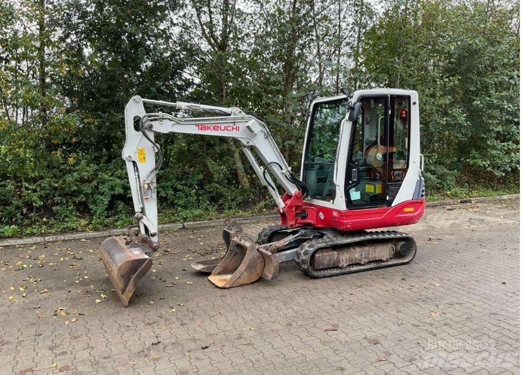 Takeuchi TB228 Міні-екскаватори < 7т