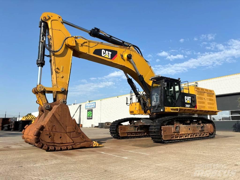 CAT 390 F L Гусеничні екскаватори