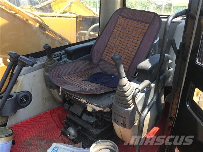CAT 320 C Гусеничні екскаватори