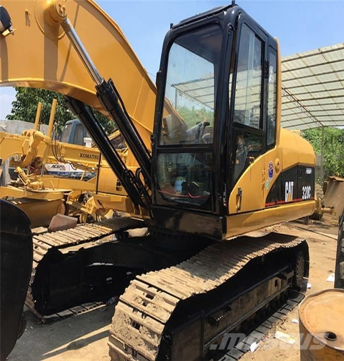 CAT 320 C Гусеничні екскаватори