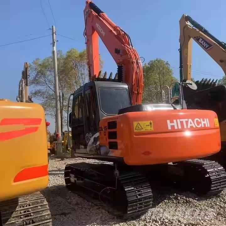 Hitachi ZX 120 Гусеничні екскаватори