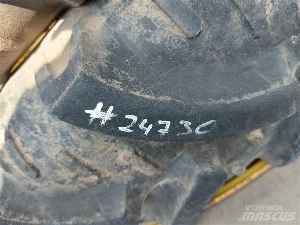 Kleber 270/95R32 Колеса