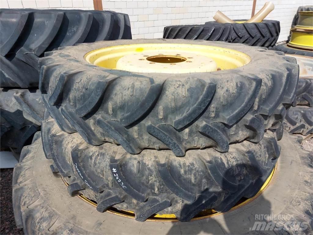 Kleber 270/95R32 Колеса