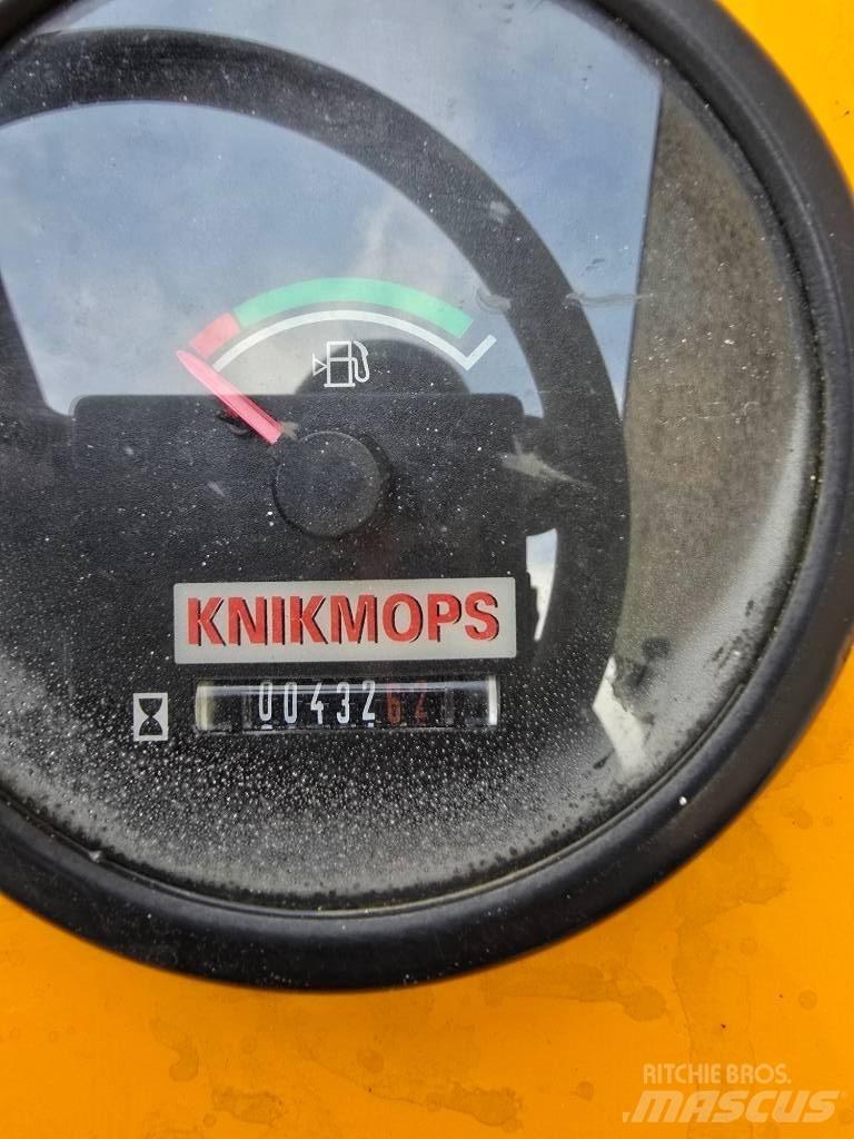 Knikmops 100 Фронтальні навантажувачі