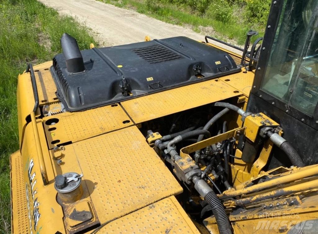 CAT 320 D FM Лісонавантажувачі