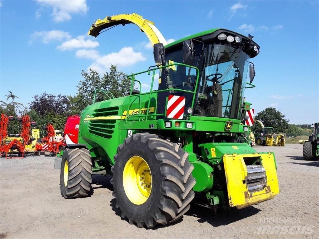 John Deere 7350 Кормозбиральні комбайни