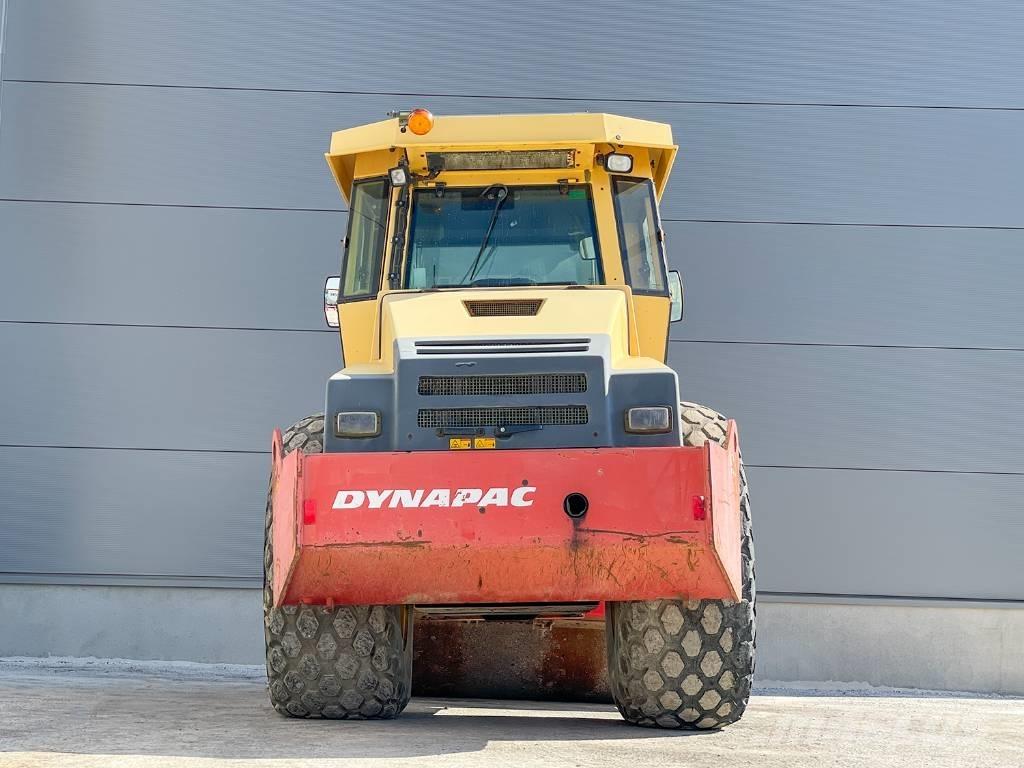 Dynapac CA302D Грунтові котки