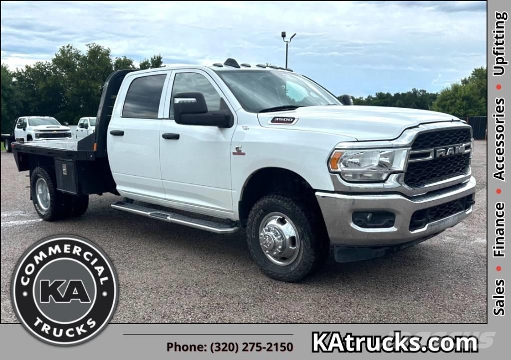 RAM 3500 TRADESMAN Вантажівки-платформи/бокове розвантаження