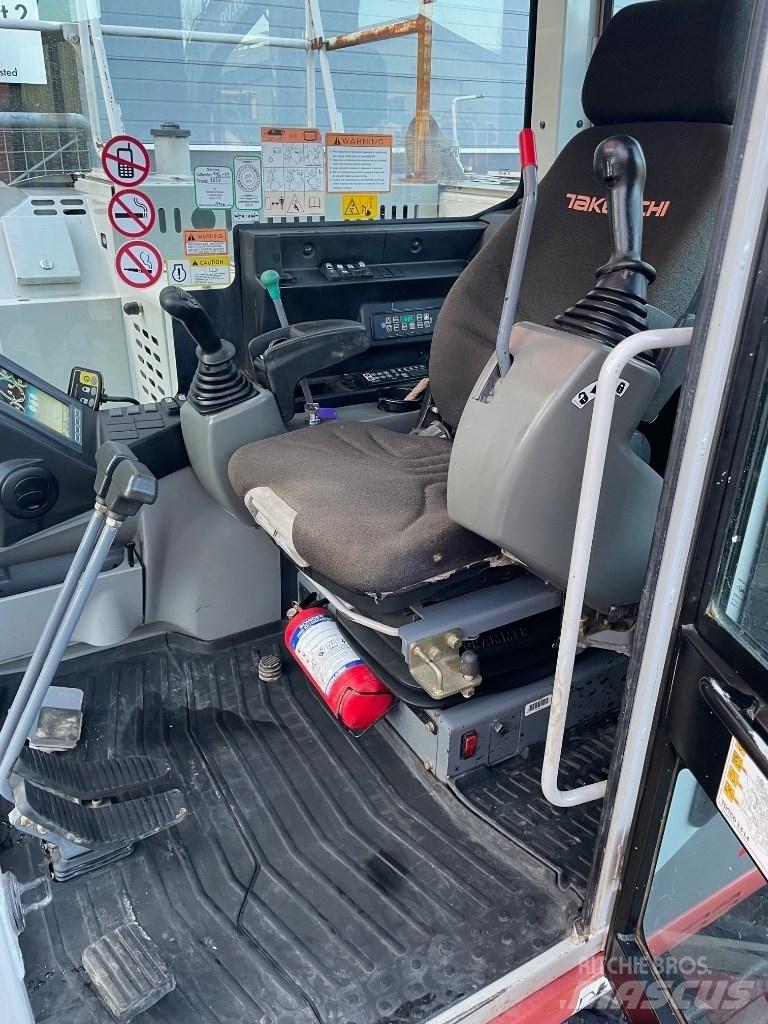 Takeuchi TB2150 Гусеничні екскаватори