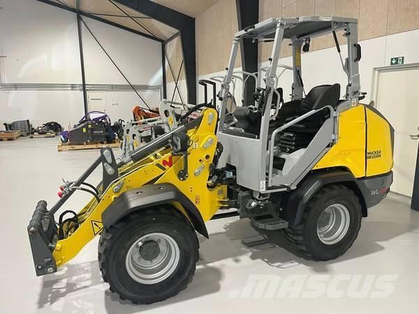 Wacker Neuson WL 28 Фронтальні навантажувачі