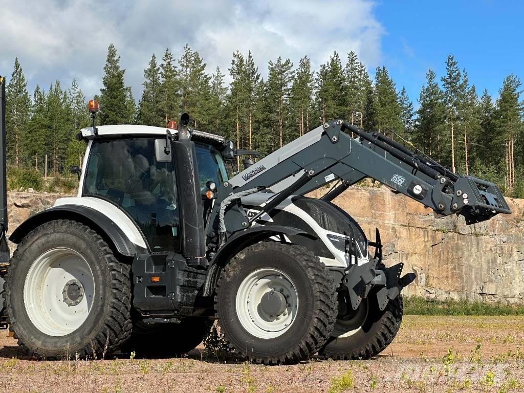 Valtra T 174 Трактори
