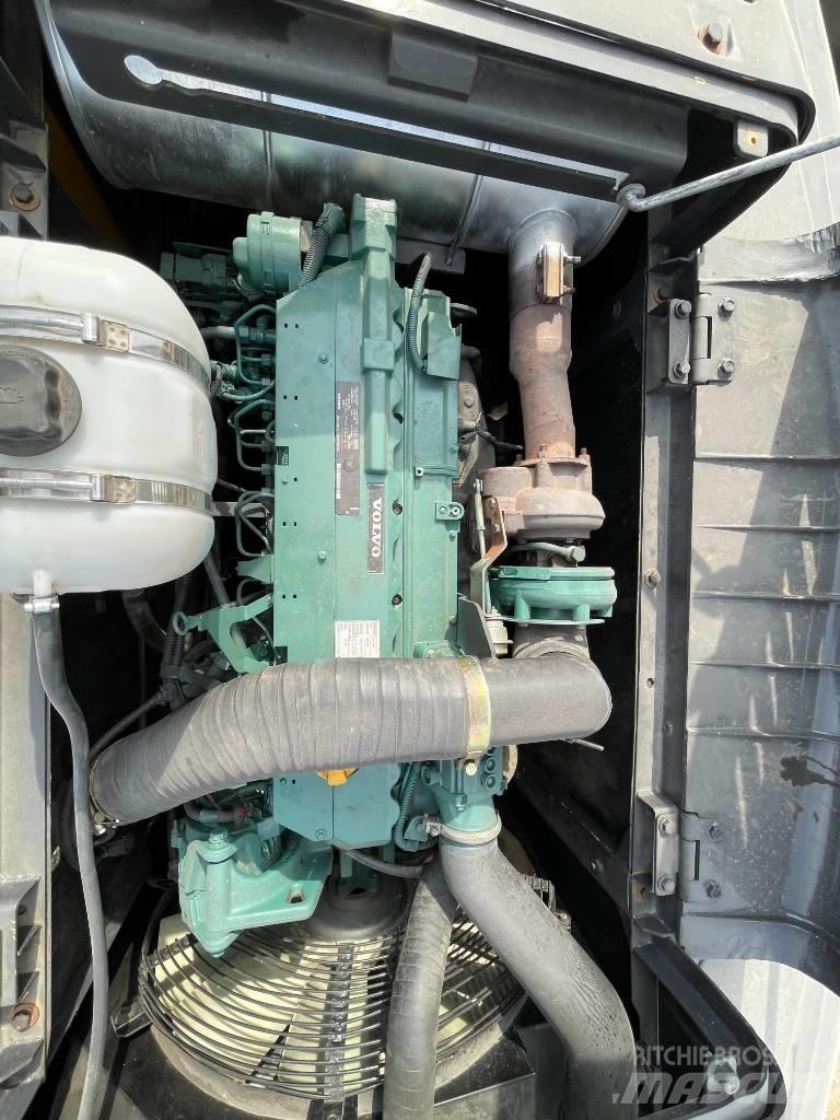 Volvo 290 Гусеничні екскаватори