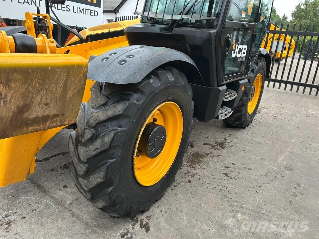 JCB 540-140 Телескопічні навантажувачі