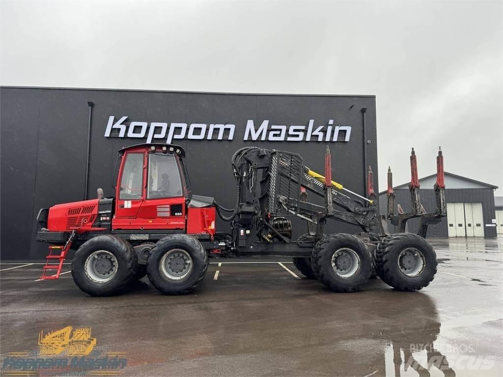 Komatsu 895 Форвардери