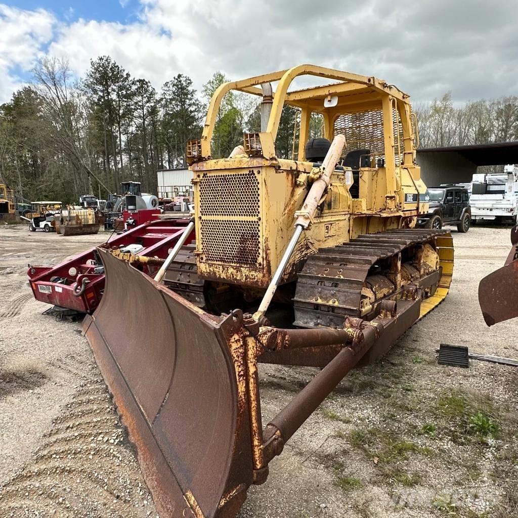 Komatsu D 68 E-1 Гусеничні бульдозери