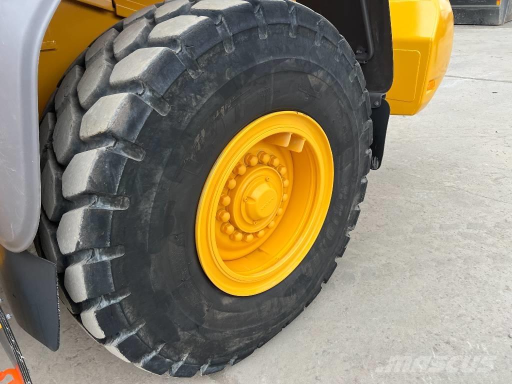 Volvo L70H2 Фронтальні навантажувачі