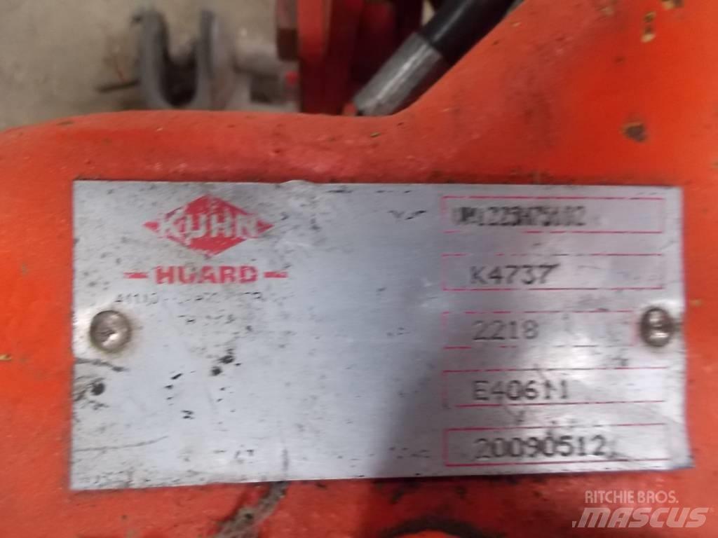 Kuhn Vari-Master 122 Реверсивні плуги