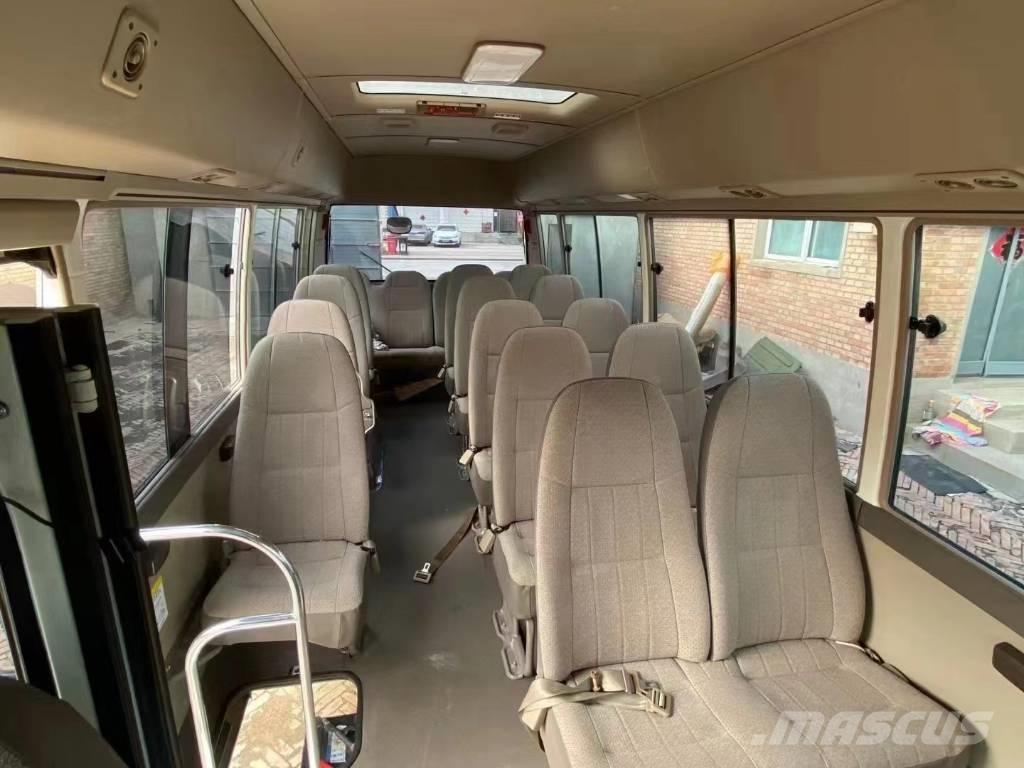 Toyota Coaster Bus Мікроавтобуси