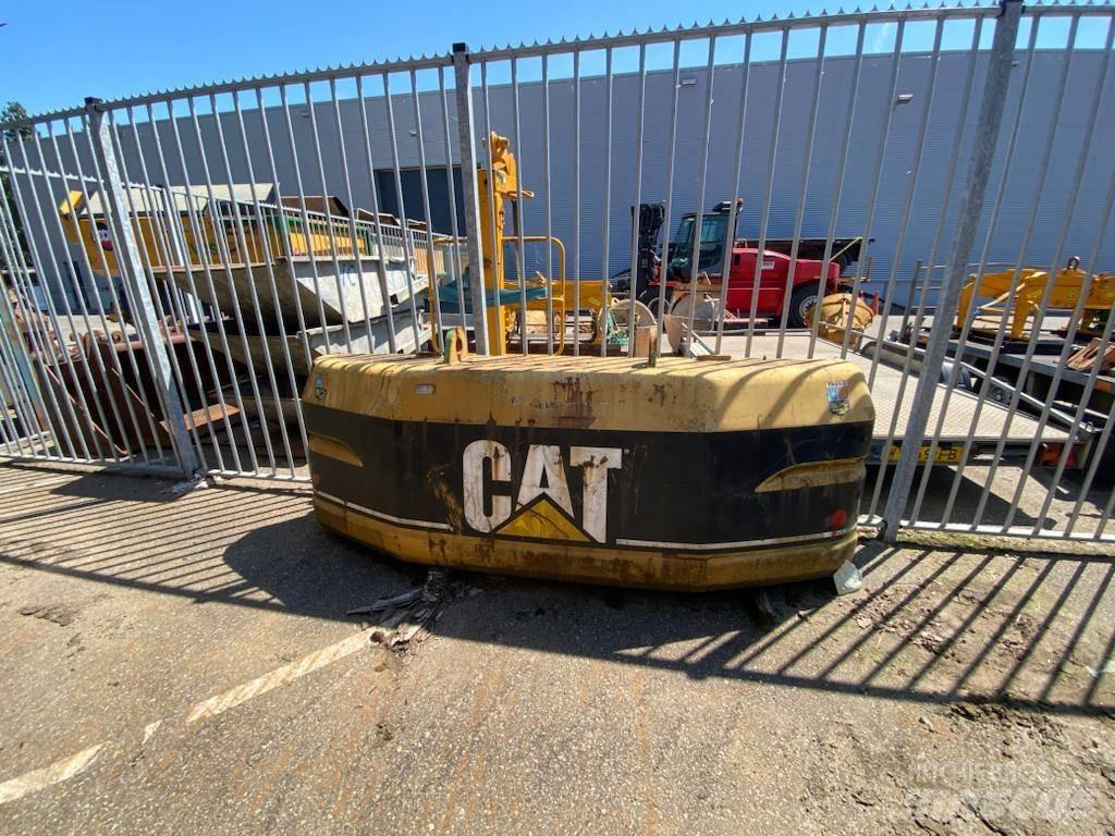 CAT 320, 320B, 320BL Шасі