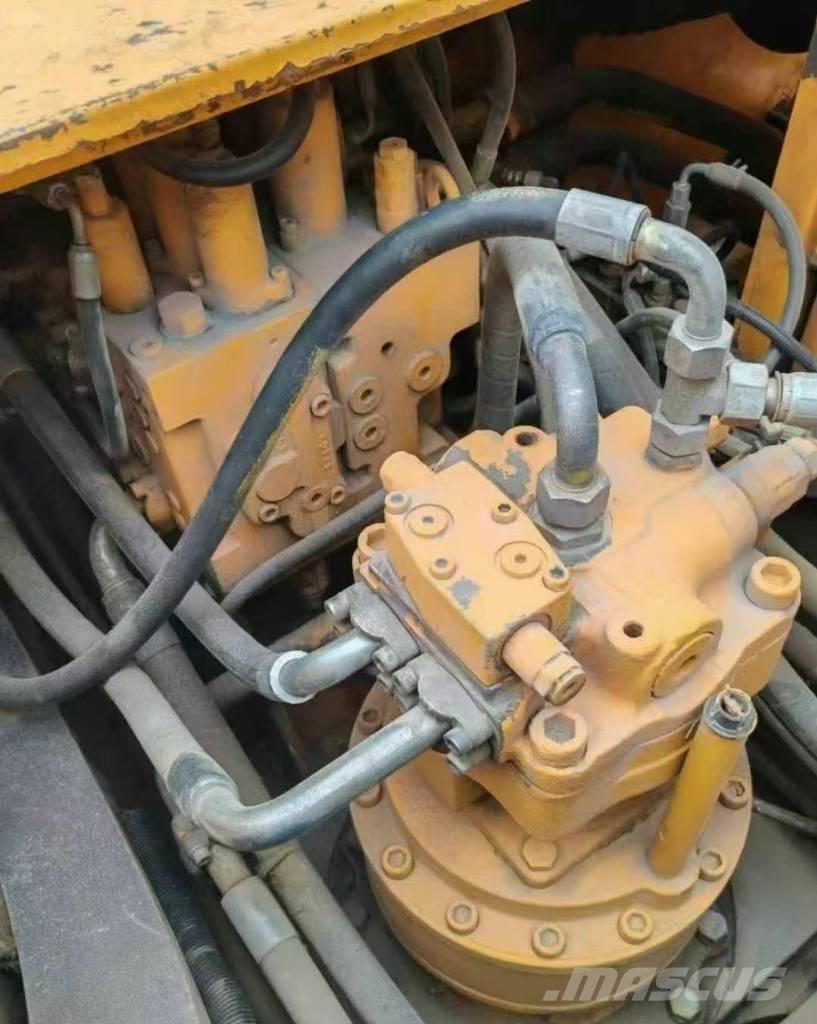 Sany SY 215 C Гусеничні екскаватори