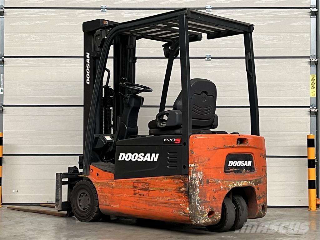 Doosan B18T-5 Електронавантажувачі