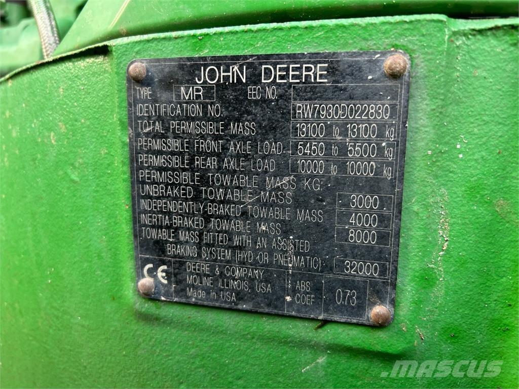 John Deere 7930 Трактори