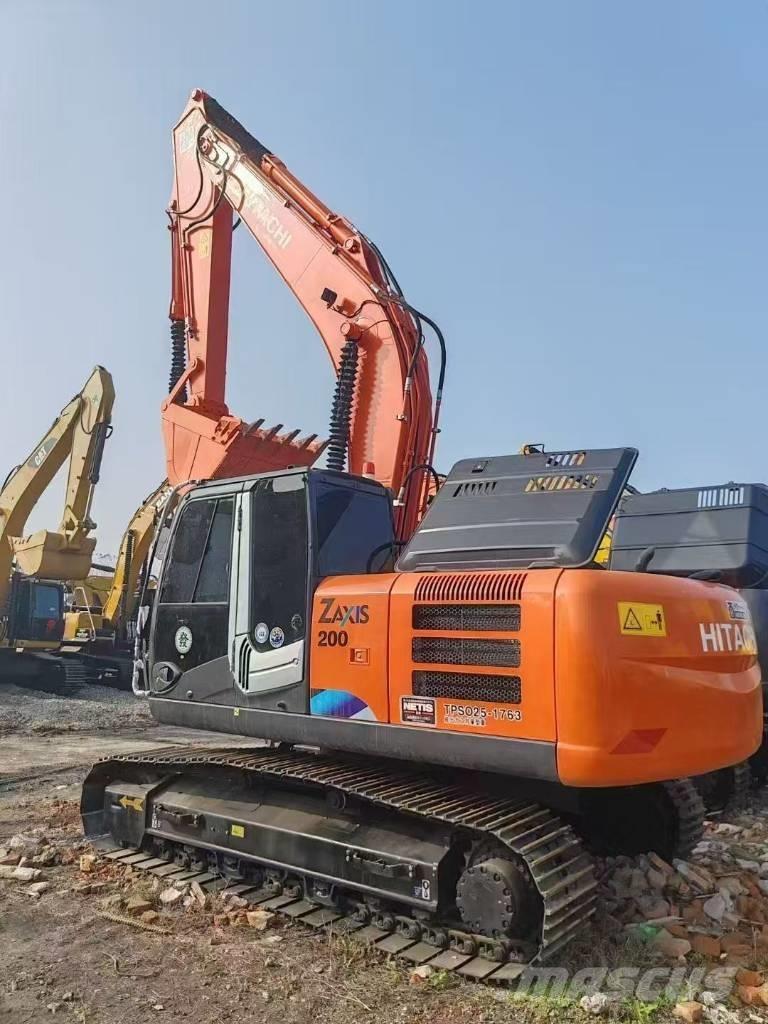 Hitachi 200-3 Гусеничні екскаватори