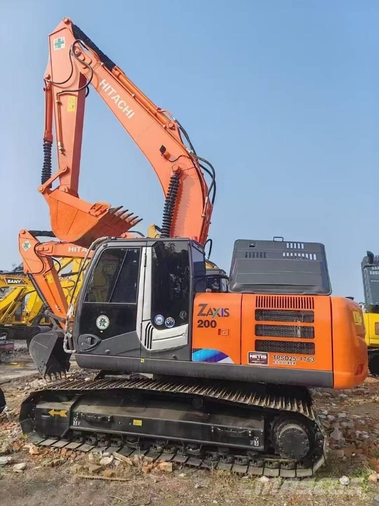 Hitachi 200-3 Гусеничні екскаватори