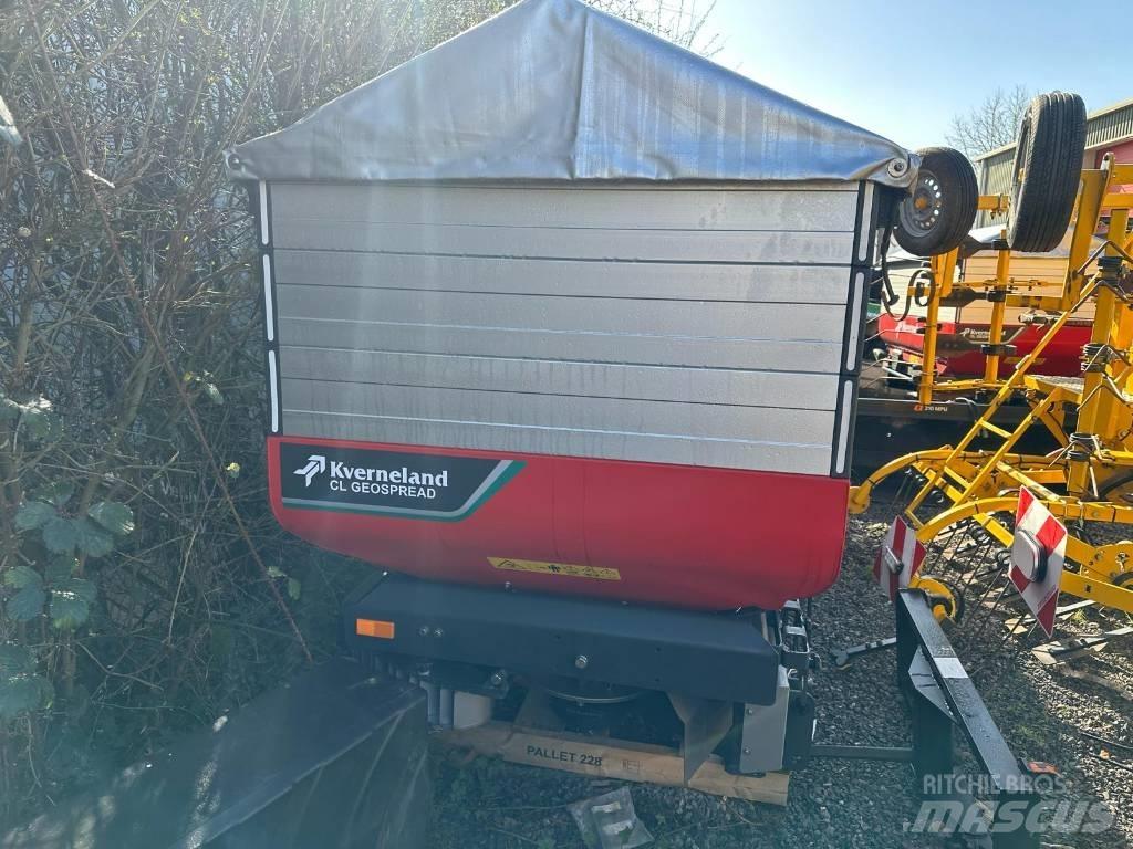 Kverneland CL 1300 Розсіювач мінеральних добрив