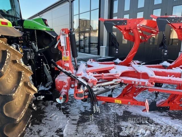 Kubota RM4005V Реверсивні плуги