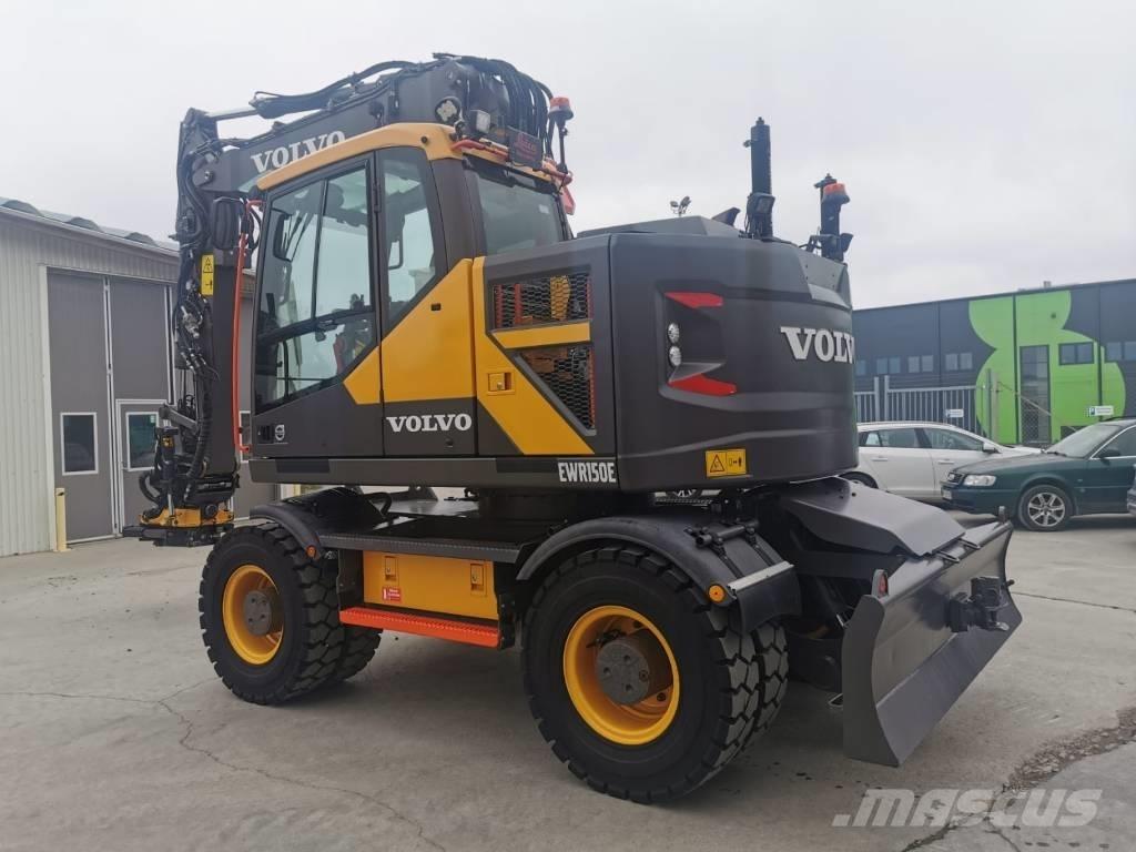 Volvo EWR150E Колісні екскаватори