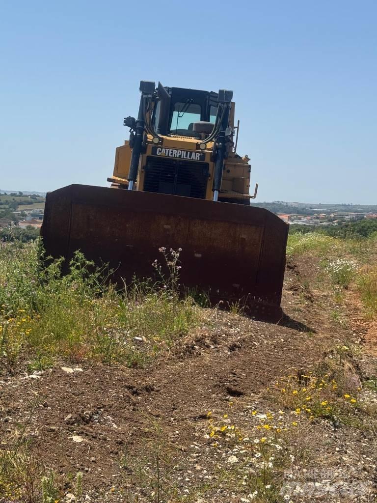 CAT D 6 T XL Гусеничні бульдозери