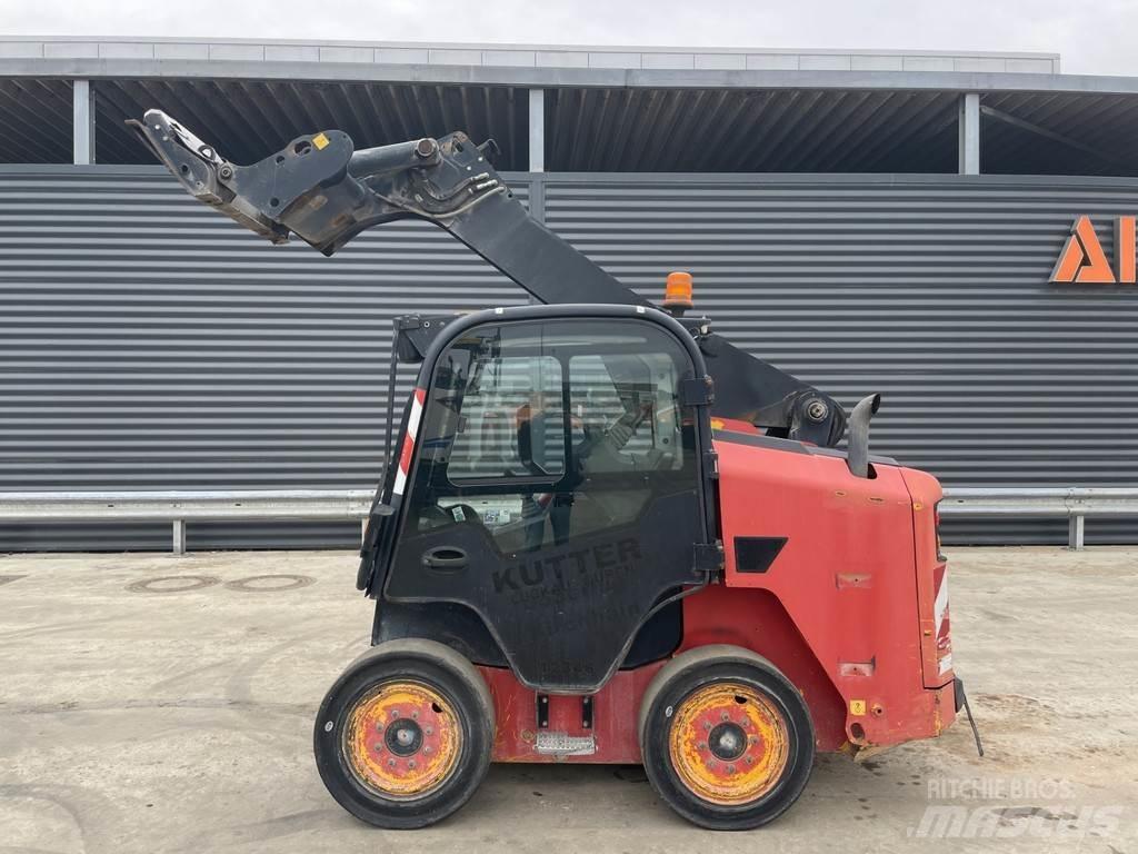 JCB R260 Трельовочні трактора