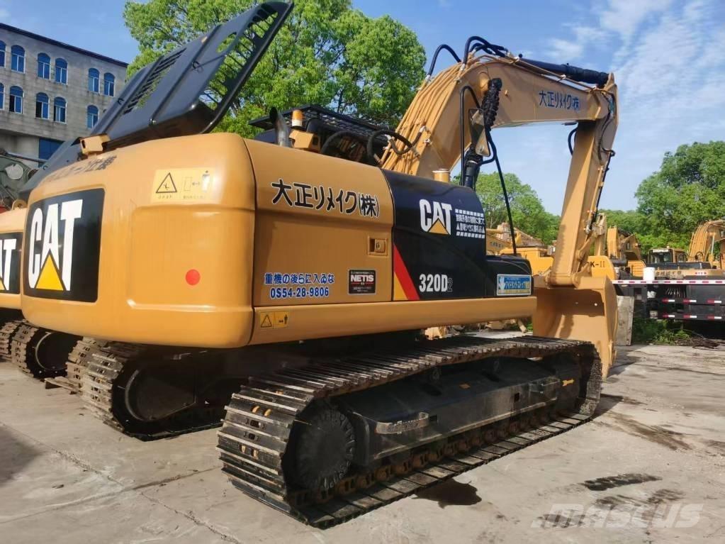 CAT 320d2 Гусеничні екскаватори