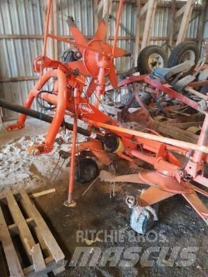 Kuhn GF 5001 Граблі і сінозворушувачі