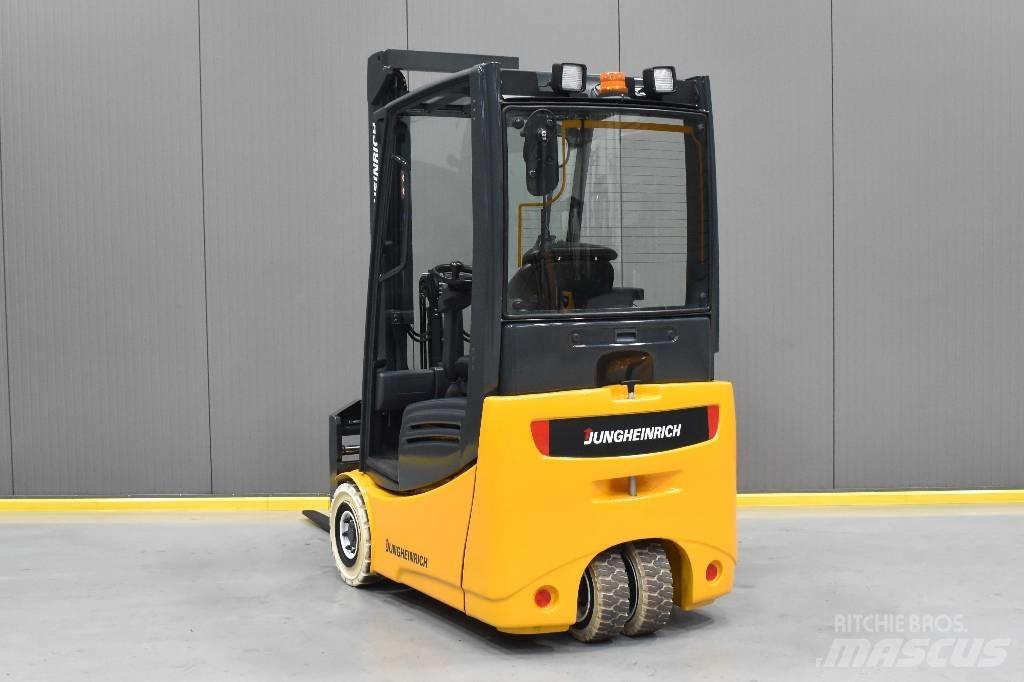 Jungheinrich EFG 215 Електронавантажувачі