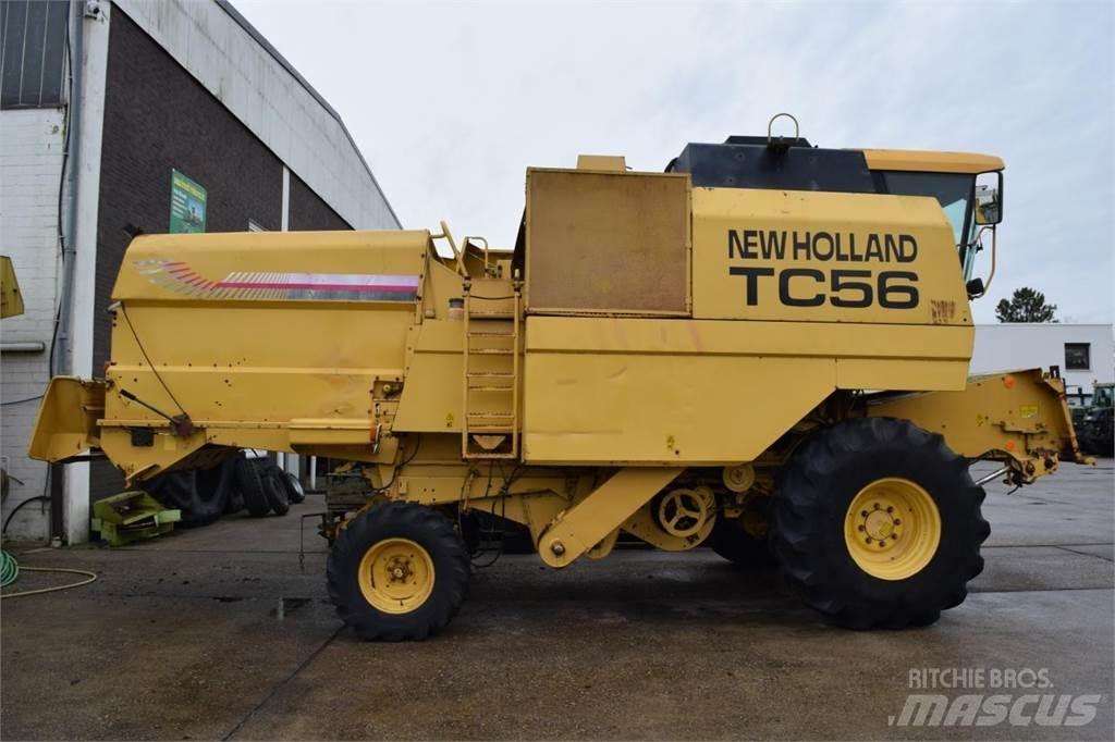 New Holland TC 56 Зернозбиральні комбайни